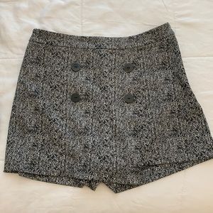 Black and white skort